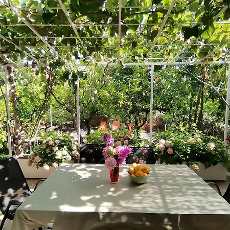 Holiday home Karmen Auf Zwei Ebenen Mit Garten *